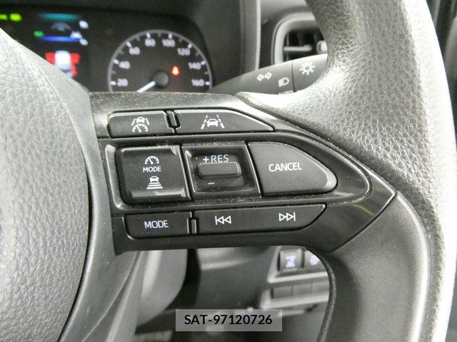 Toyota SIENTA 2024-05 7330060-23