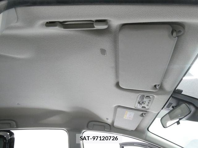 Toyota SIENTA 2024-05 7330060-28