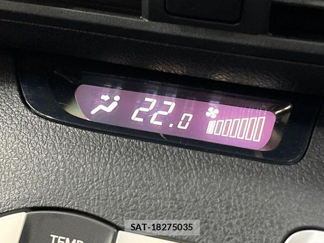 Toyota SIENTA 2020-12 7330052-6