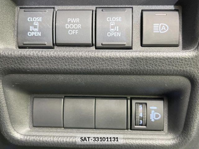 Toyota SIENTA 2024-02 7330048-3