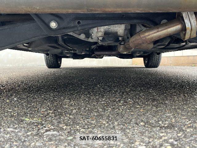 Toyota SIENTA 2021-08 7330049-21