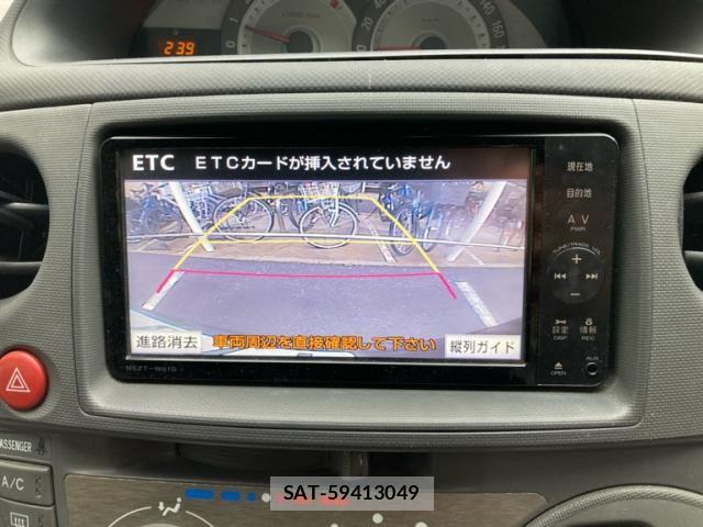Toyota SIENTA 2012-01 7330083-6