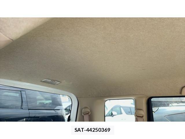 Toyota SIENTA 2007-06 7330086-19