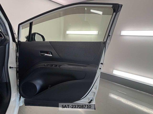 Toyota SIENTA 2019-08 7330062-10
