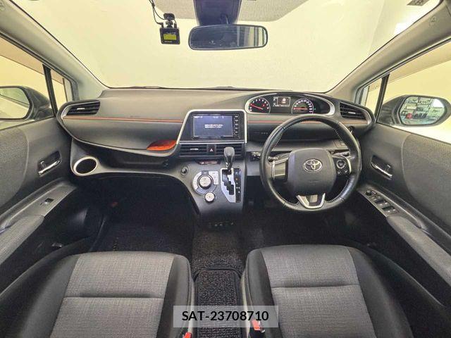 Toyota SIENTA 2019-08 7330062-12