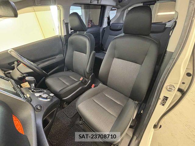 Toyota SIENTA 2019-08 7330062-13