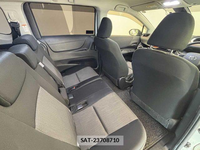 Toyota SIENTA 2019-08 7330062-15