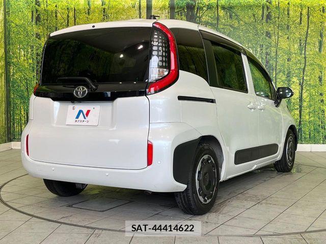 Toyota SIENTA 2025-03 7330034-17
