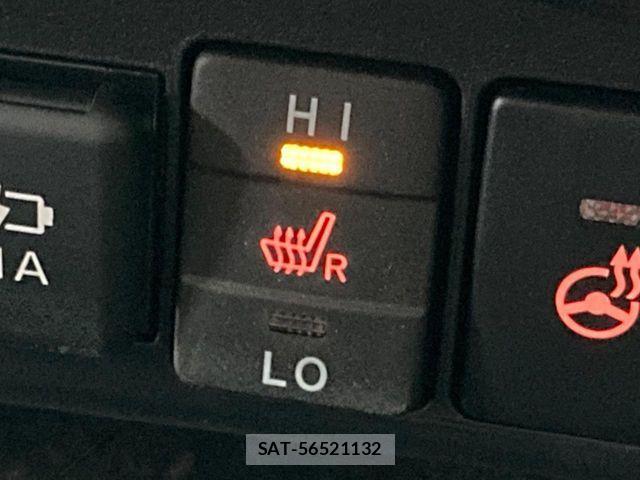 Toyota SIENTA 2021-07 7330050-6