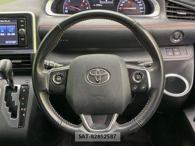 Toyota SIENTA 2015-07 7330070-11