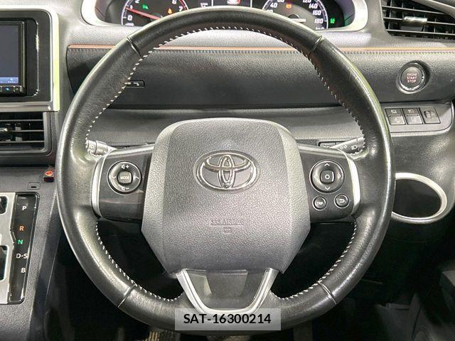 Toyota SIENTA 2019-08 7330059-10
