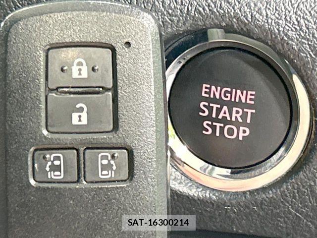 Toyota SIENTA 2019-08 7330059-6