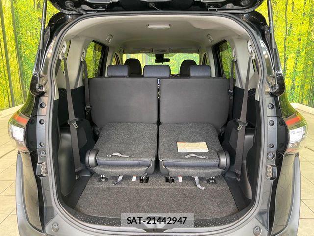 Toyota SIENTA 2016-07 7330074-11