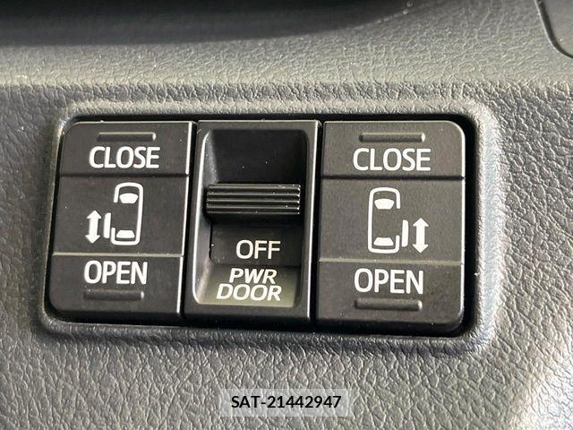 Toyota SIENTA 2016-07 7330074-2