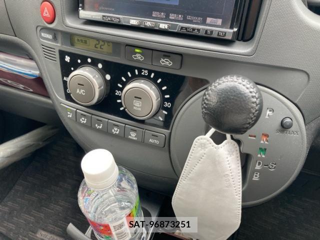 Toyota SIENTA 2012-05 7330081-22