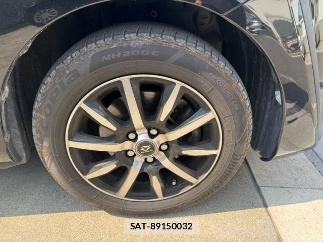Toyota SIENTA 2016-03 7330079-2