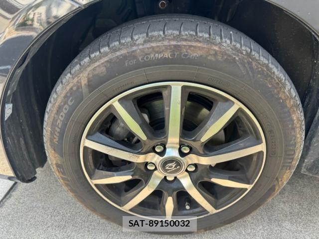 Toyota SIENTA 2016-03 7330079-5