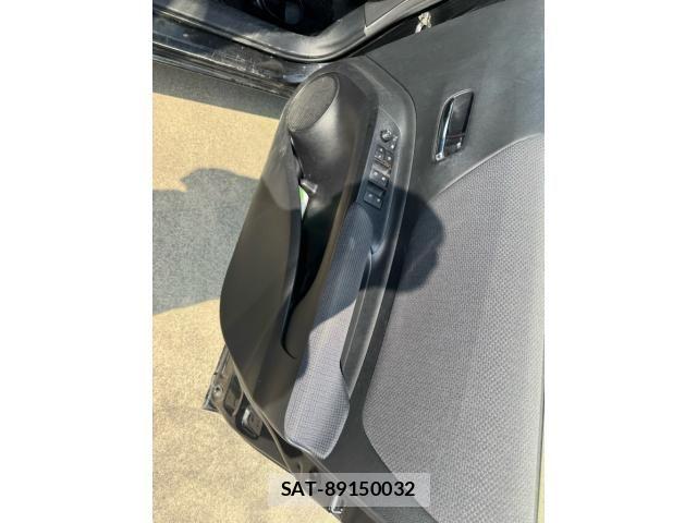 Toyota SIENTA 2016-03 7330079-8