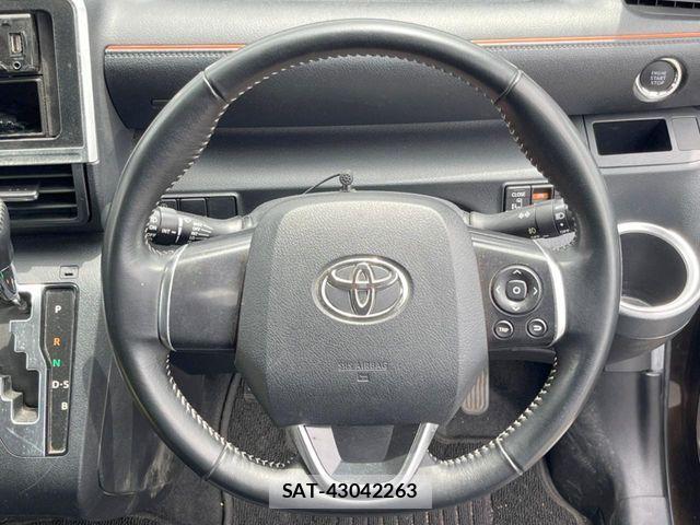 Toyota SIENTA 2017-06 7359836-12