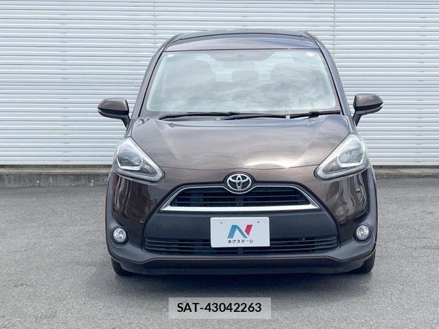 Toyota SIENTA 2017-06 7359836-15