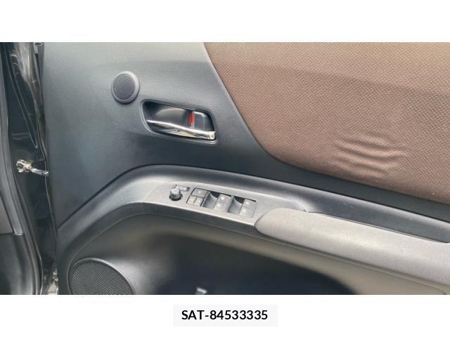 Toyota SIENTA 2019-09 7359821-15