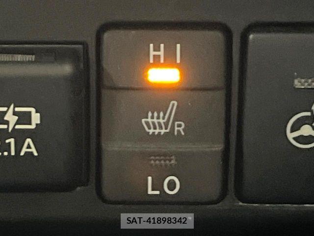 Toyota SIENTA 2020-01 7359824-7