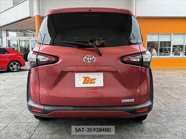 Toyota SIENTA 2017-08 7359835-13