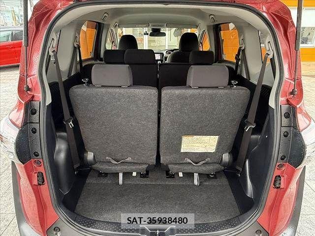 Toyota SIENTA 2017-08 7359835-20