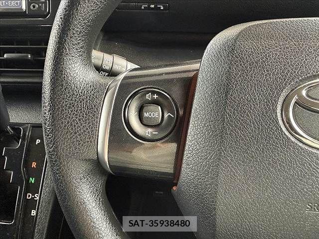Toyota SIENTA 2017-08 7359835-24