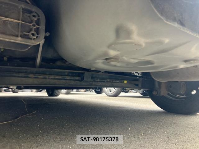 Toyota SIENTA 2016-07 7359832-10
