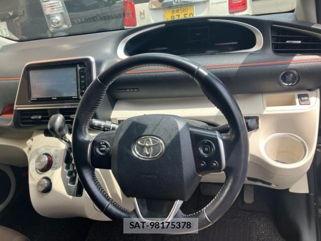 Toyota SIENTA 2016-07 7359832-12