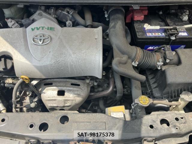 Toyota SIENTA 2016-07 7359832-19