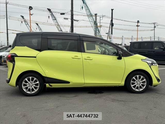 Toyota SIENTA 2019-06 7359827-11