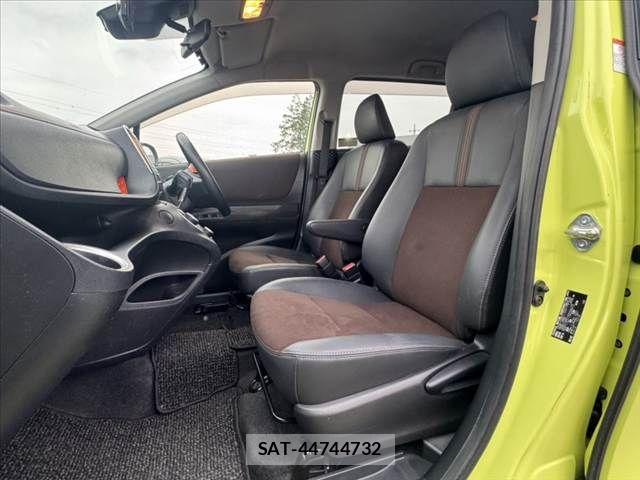 Toyota SIENTA 2019-06 7359827-16