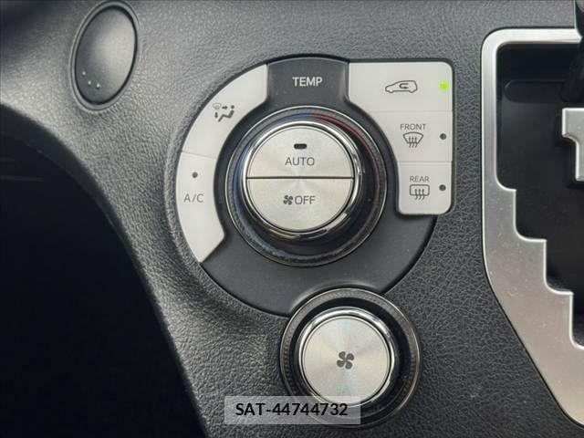 Toyota SIENTA 2019-06 7359827-3