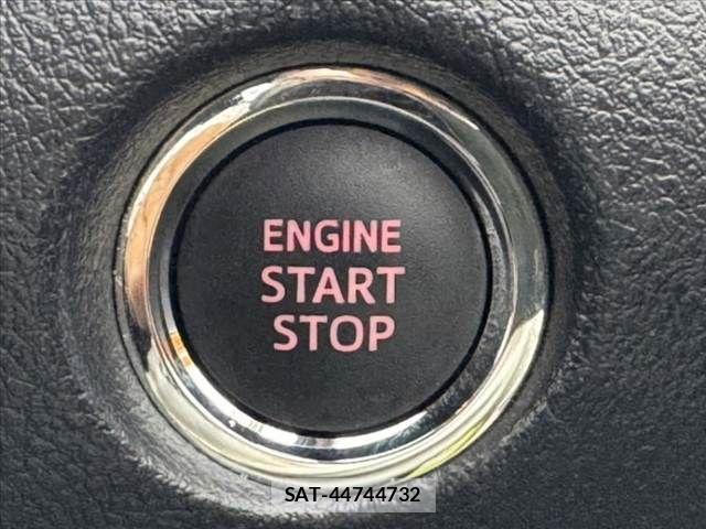 Toyota SIENTA 2019-06 7359827-5