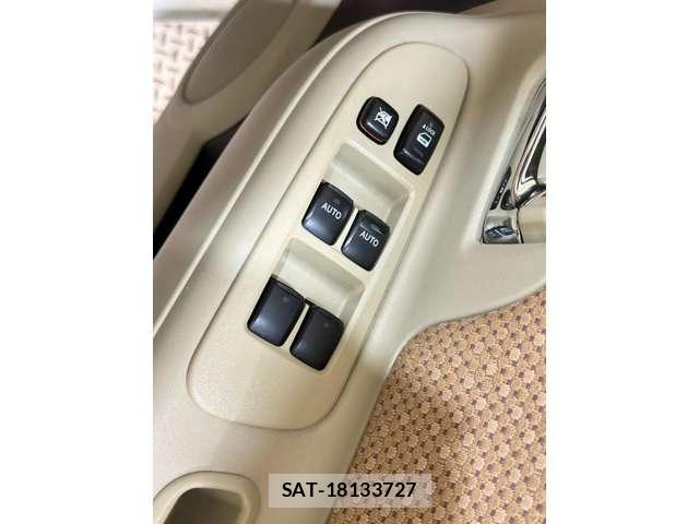 Toyota SIENTA 2012-04 7359833-14