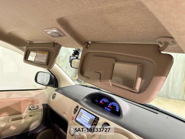 Toyota SIENTA 2012-04 7359833-24