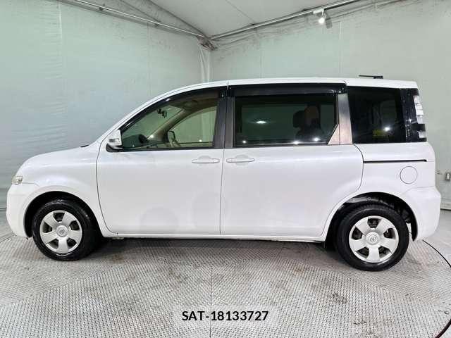 Toyota SIENTA 2012-04 7359833-7
