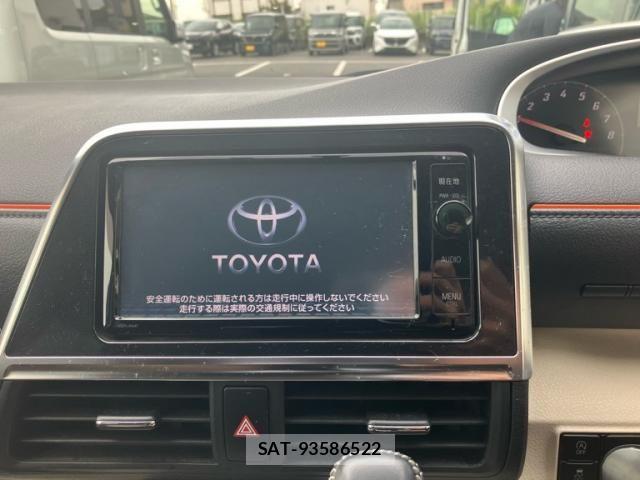 Toyota SIENTA 2016-03 7359830-18
