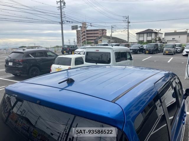 Toyota SIENTA 2016-03 7359830-5