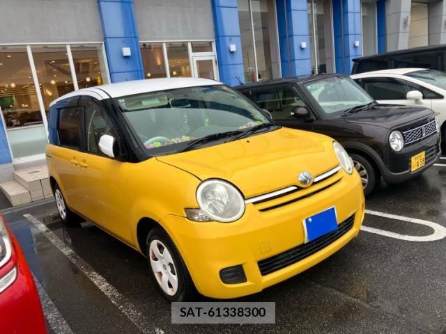 Toyota SIENTA 2011-09 7359834-0