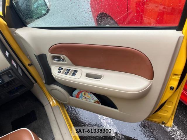 Toyota SIENTA 2011-09 7359834-12