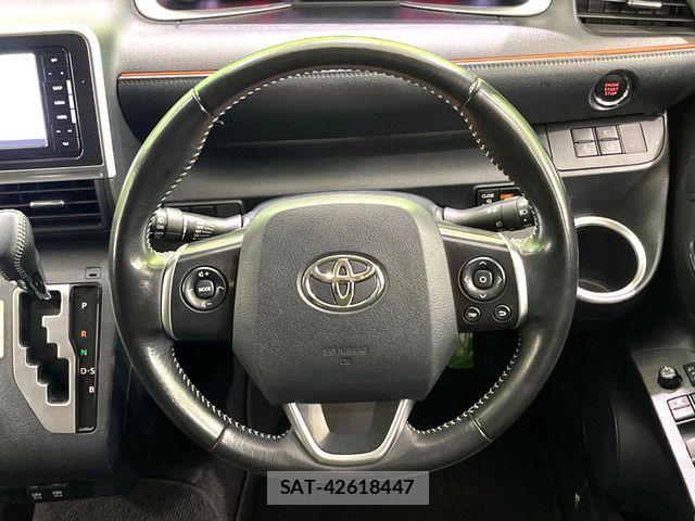Toyota SIENTA 2021-04 7359814-11