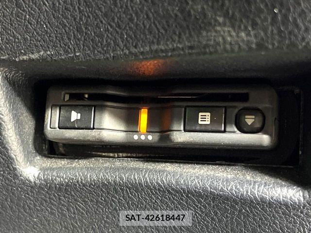 Toyota SIENTA 2021-04 7359814-5