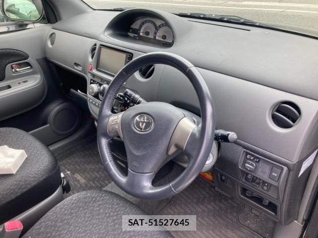 Toyota SIENTA 2015-02 7359831-12