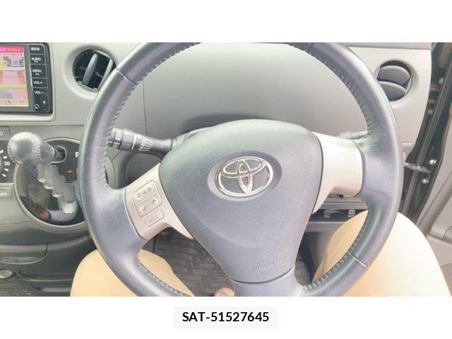 Toyota SIENTA 2015-02 7359831-13