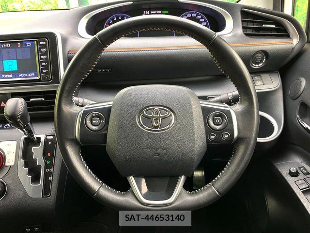 Toyota SIENTA 2019-01 7359819-10