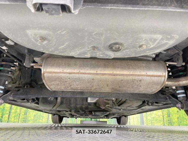 Toyota SIENTA 2023-04 7359817-19