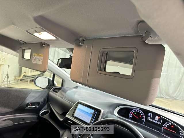 Toyota SIENTA 2020-08 7359823-26